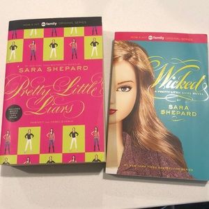Pretty Little Liar books